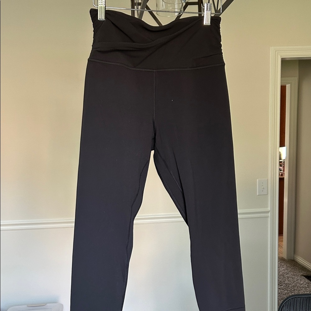 lululemon athletica legging cross waistband, side waist rouging Like New